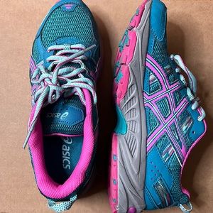 ASICS Gel-venture 5 women sz. 7.5 running shoe EUC